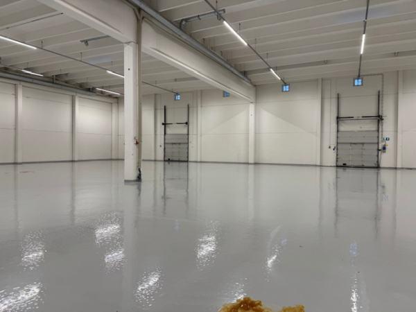 Kyl&auml;np&auml;&auml;ntie 4 A, Vantaa, 5165 m&sup2; varasto, tuotanto