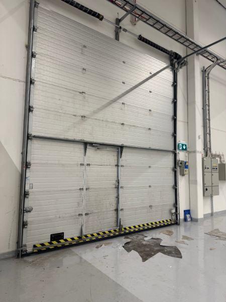 Kyl&auml;np&auml;&auml;ntie 4 A, Vantaa, 5165 m&sup2; varasto, tuotanto
