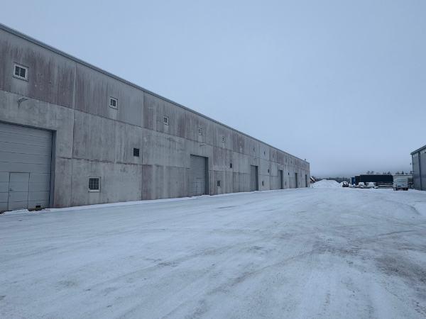 Kyl&auml;np&auml;&auml;ntie 4 A, Vantaa, 5165 m&sup2; varasto, tuotanto