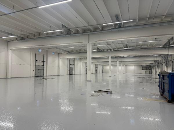 Kyl&auml;np&auml;&auml;ntie 4 A, Vantaa, 5165 m&sup2; varasto, tuotanto