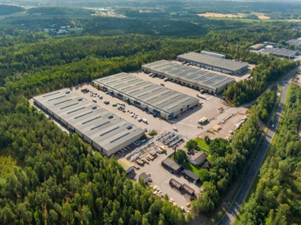 Juvan Teollisuuskatu 25, Espoo, 1329 m&sup2; varasto, toimisto