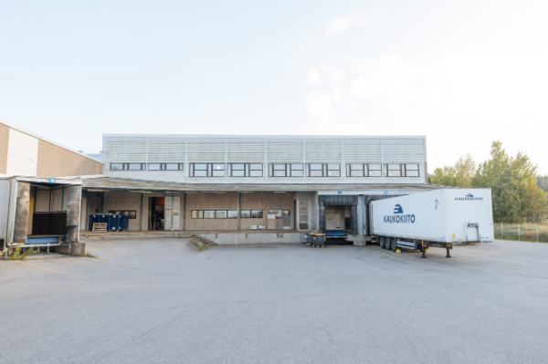 L&auml;ntinen teollisuuskatu 2, Espoo, 14183 m&sup2; varasto, toimisto