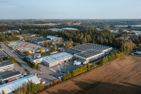 L&auml;ntinen teollisuuskatu 2, Espoo, 14183 m&sup2; varasto, toimisto