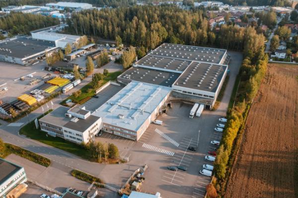 L&auml;ntinen teollisuuskatu 2, Espoo, 14183 m&sup2; varasto, toimisto