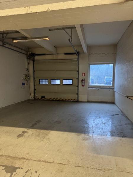 Kyl&auml;np&auml;&auml;ntie 4, Vantaa, 394 m&sup2; tuotanto, varasto